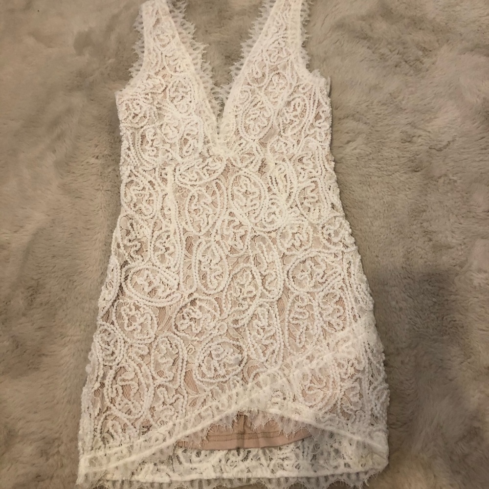 White laced dress